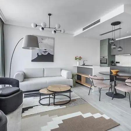 Apartman Acacia Tree 43 - Design Meets Comfort *