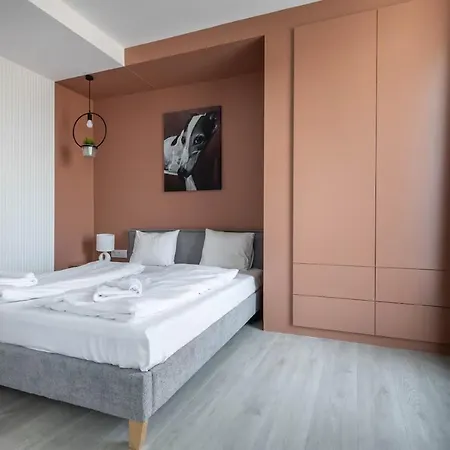 Acacia Tree 43 - Design Meets Comfort