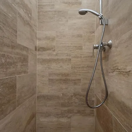 Acacia Tree 43 - Design Meets Comfort *