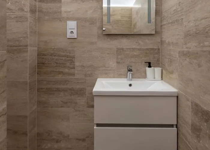 Daire Acacia Tree 43 - Design Meets Comfort Budapeşte