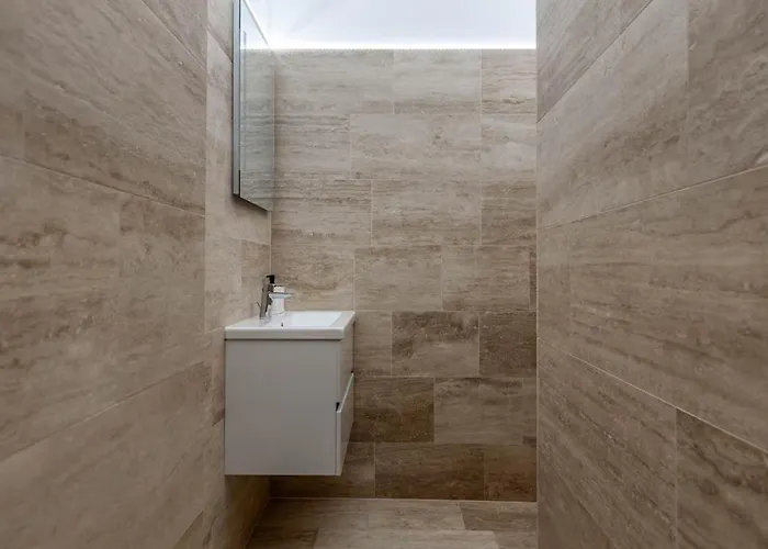 Acacia Tree 43 - Design Meets Comfort *